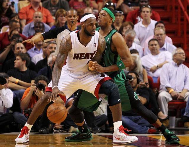 球环境中 球环境中